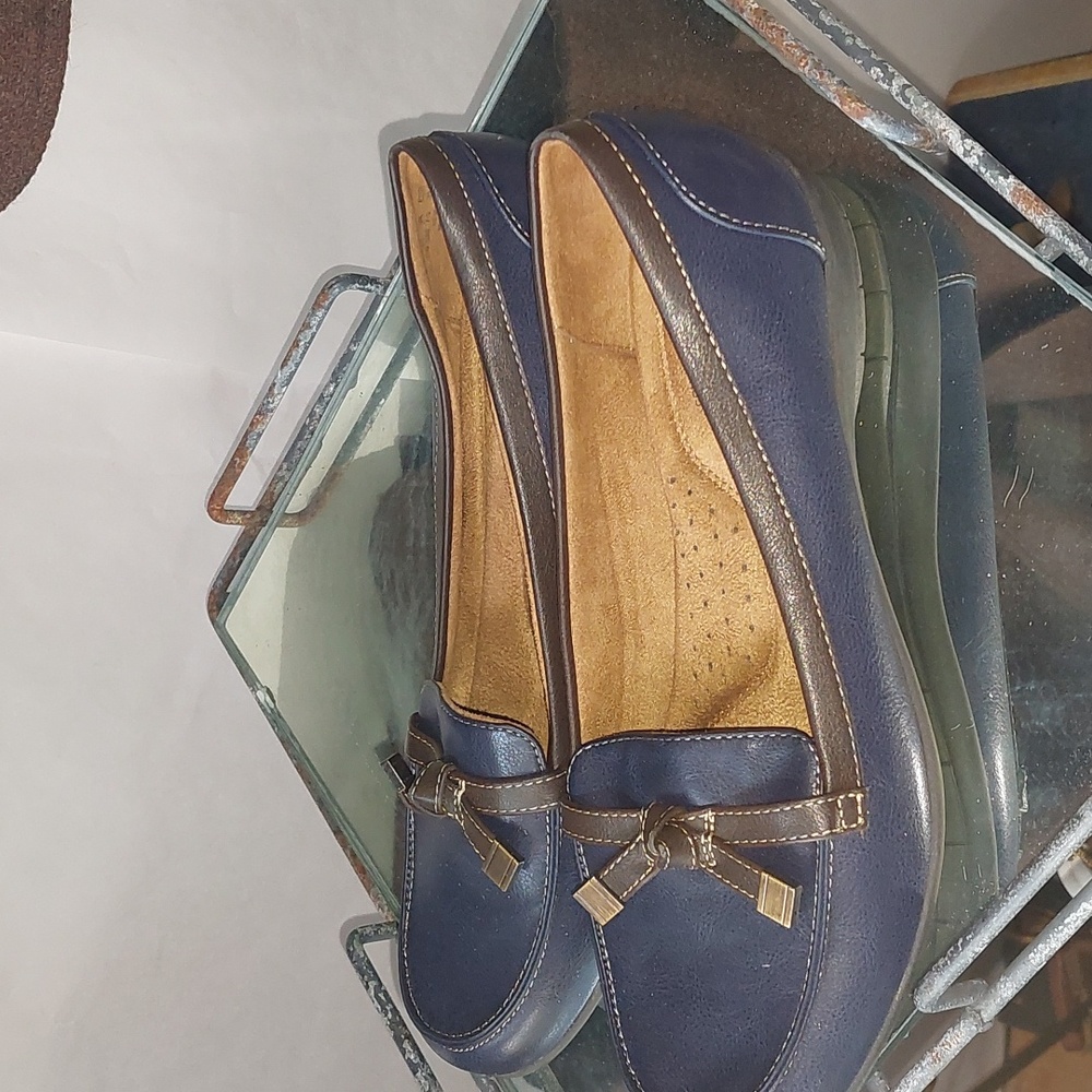 Natural Stone Shoes - Picture 2 of 4